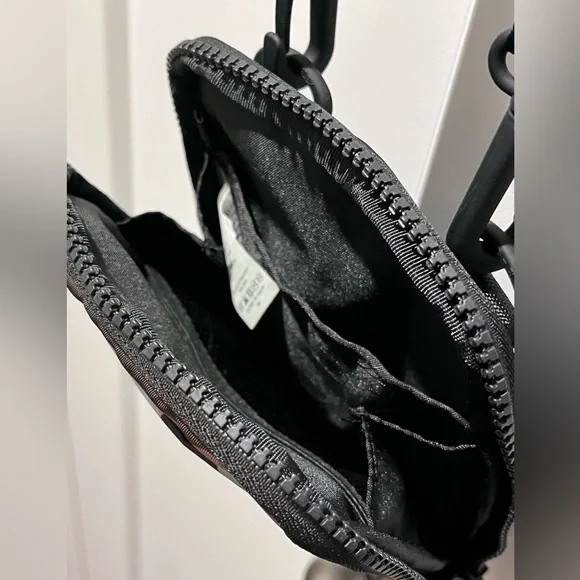 Lululemon Athletica Pre-Loved Authentic Easy Access Heritage 365 Camo Crossbody - Picture 8 of 15